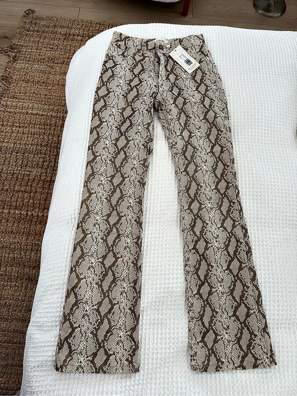 The Noel Shop Boot Cut Snake Print Pants Size Medium NWT
